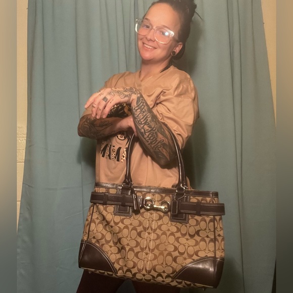 Coach Handbags - Coach Hampton Carryall Shoulder Bag